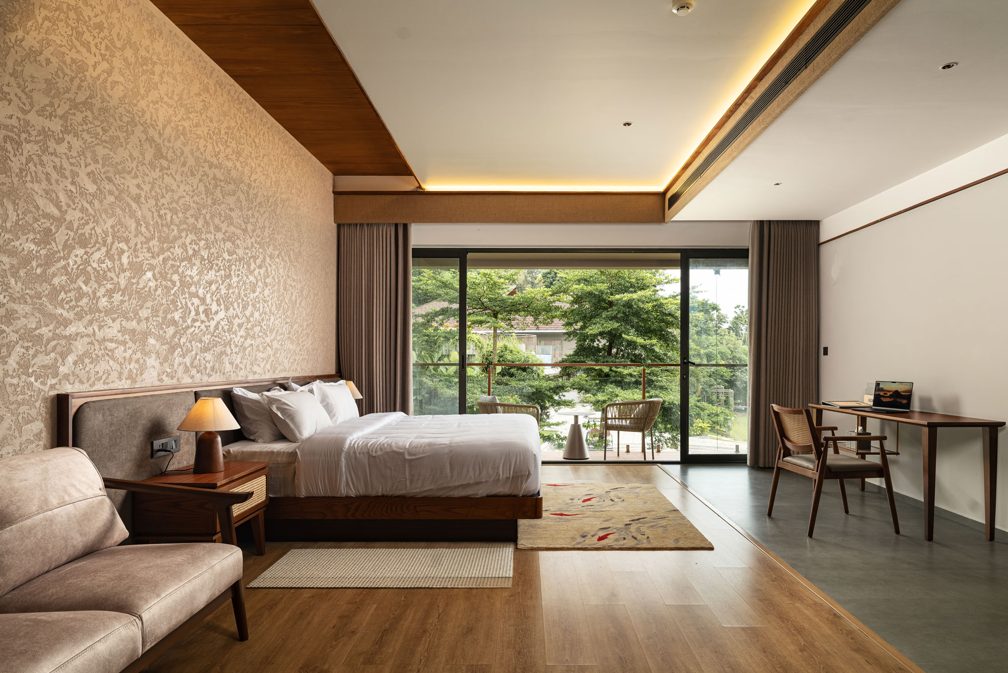 CARDAMOM SUITE ROOMS - Image 4